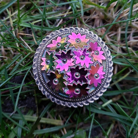 Vintage Metallic Iridescent 3D Scraf Clip/ Dress Clip - Picture 4 of 6